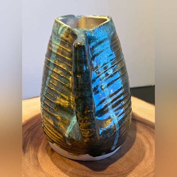 Lander WY Studio Pottery Ribbed Jug Pitcher Artist Signed. Circa 1970 - Picture 7 of 11